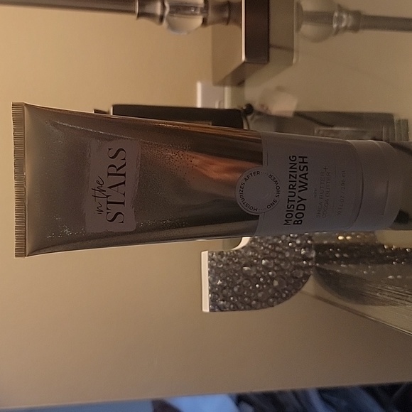 ☀️ Bath & Body Works body wash - Picture 1 of 4